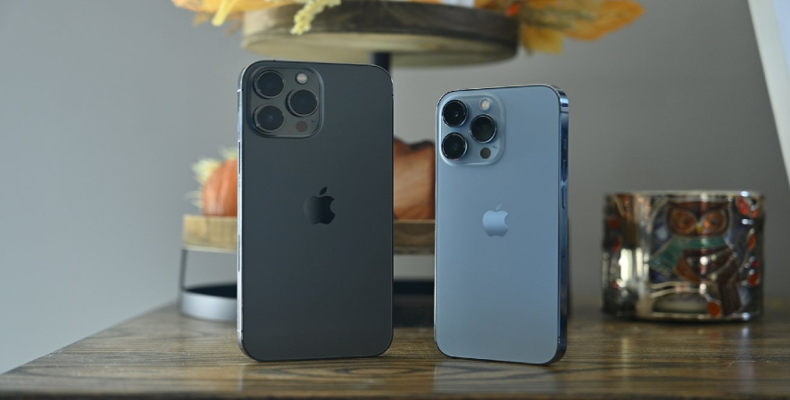 Perbedaan Antara iPhone 13 Pro VS 13 Pro Max, Dari Segi Spesifikasi dan Harga_Spek Kamera Baik Depan dan Juga Belakang dari iPhone 13 Pro dan Pro Max